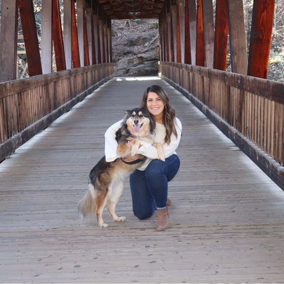 Meet your Posher, Andrea - Picture 1 of 1